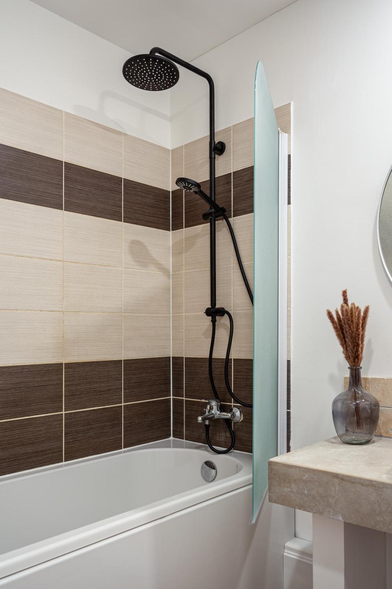 Maya Appartements & Suites Cosne-sur-Loire Kültér fotó